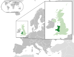 Ubicación de Gales (verde oscuro) - en Europa (verde y gris oscuro) - en Reino Unido (verde)