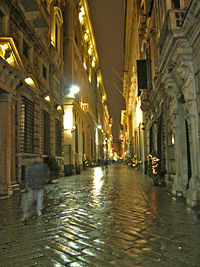 Via Garibaldi di notte (Genova) .jpg