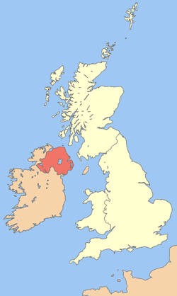 Ubicación de Irlanda del Norte (rojo) en el Reino Unido (amarillo claro)